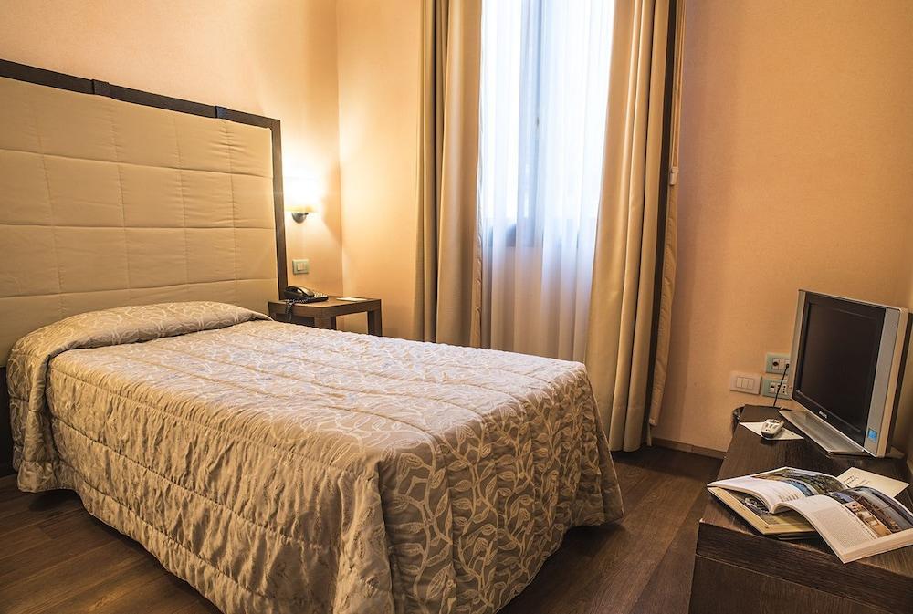 מלון ונציה Palazzo Selvadego מראה חיצוני תמונה
