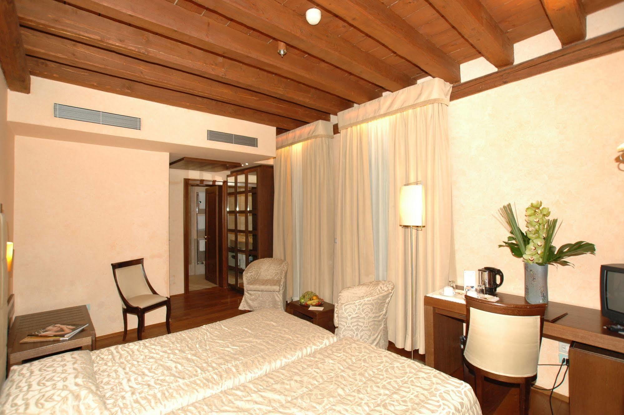 מלון ונציה Palazzo Selvadego מראה חיצוני תמונה
